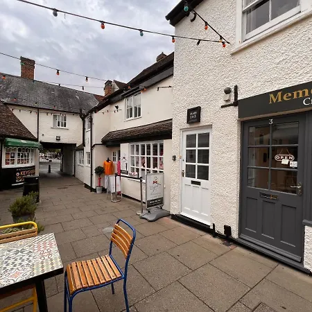 Historic Grade 2 Listed, Town Centre, St.Neots Cambridgeshire Apartment Hail Weston Exterior photo