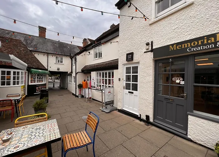 Historic Grade 2 Listed, Town Centre, St.Neots Cambridgeshire