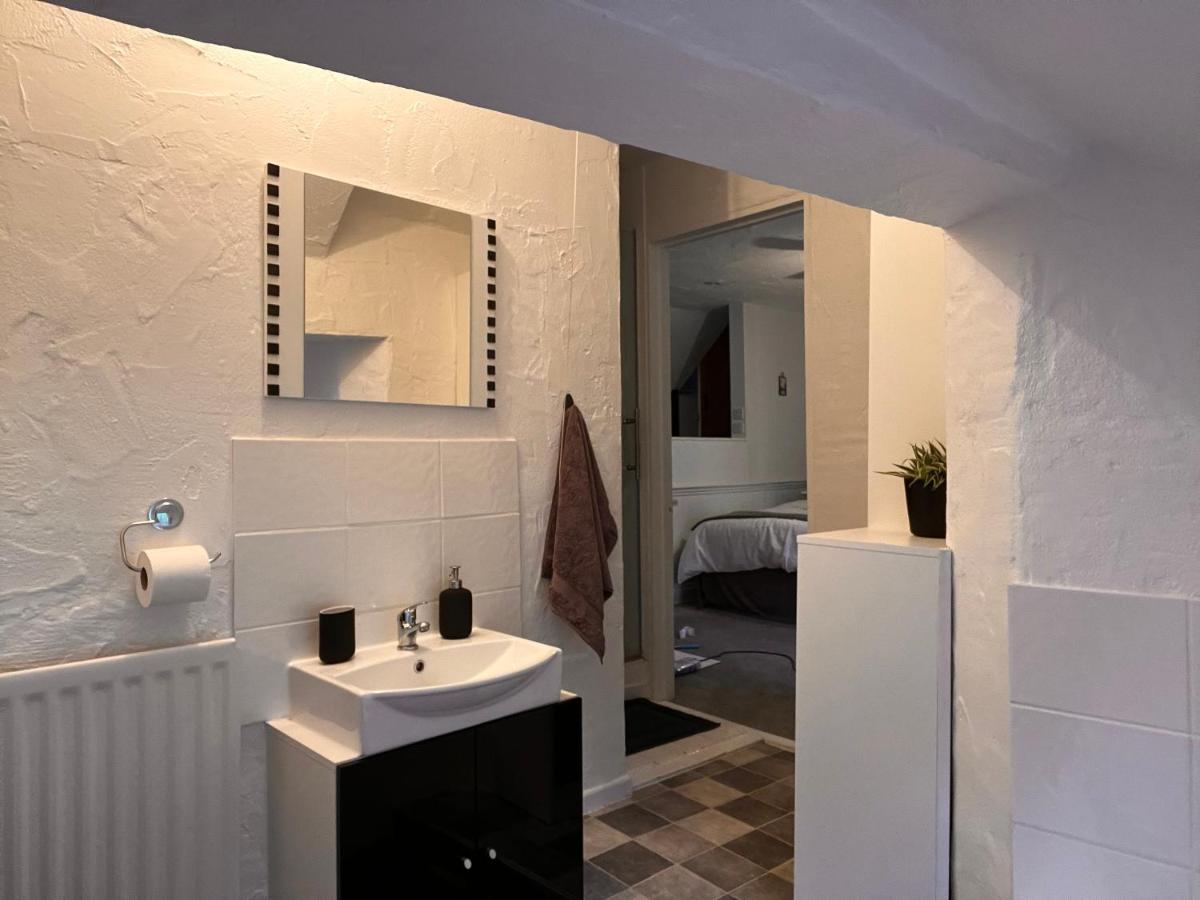 Apartment Historic Grade 2 Listed, Town Centre, St.neots Cambridgeshire *
