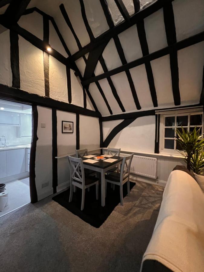 Apartment Historic Grade 2 Listed, Town Centre, St.neots Cambridgeshire Hail Weston